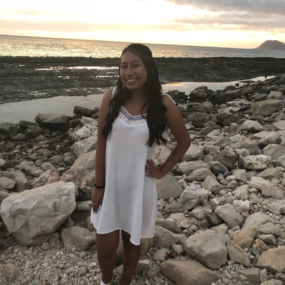 Meet your Posher, Sarah - Picture 1 of 1